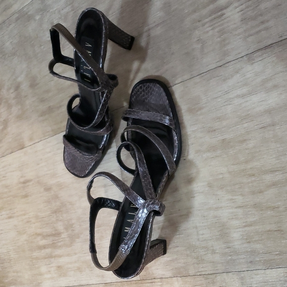 Amalfi Italy 8AA brown - Picture 2 of 3